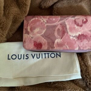 Limited edition LV LOUIS VUITTON WALLET